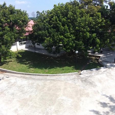 Seri Dusun Sepang Homestay & Event Space Exterior photo