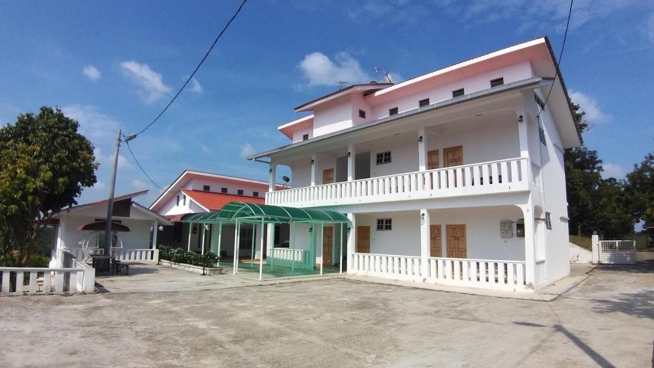 Seri Dusun Sepang Homestay & Event Space Exterior photo
