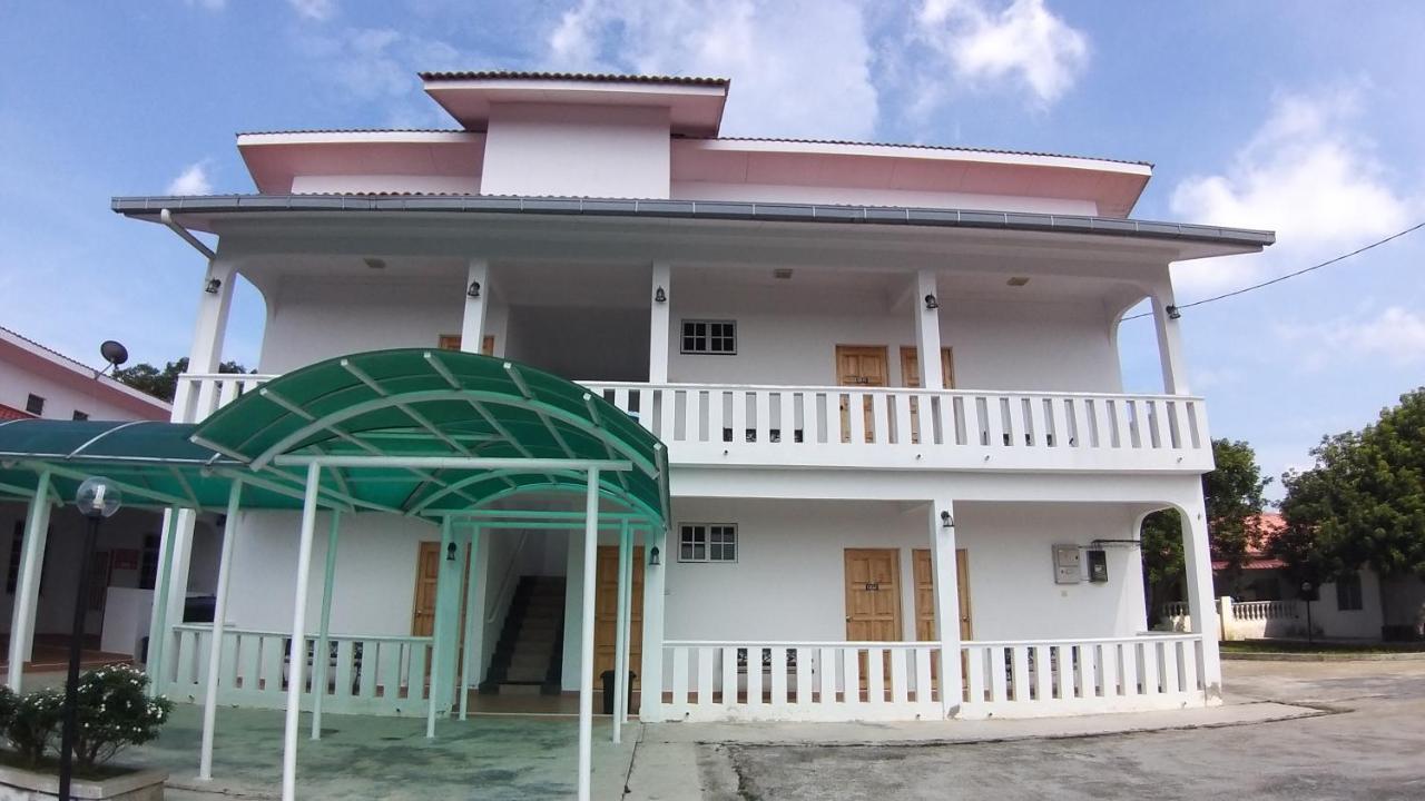 Seri Dusun Sepang Homestay & Event Space Exterior photo